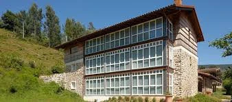 APARTAMENTOS TURÍSTICOS URETAN LANDA