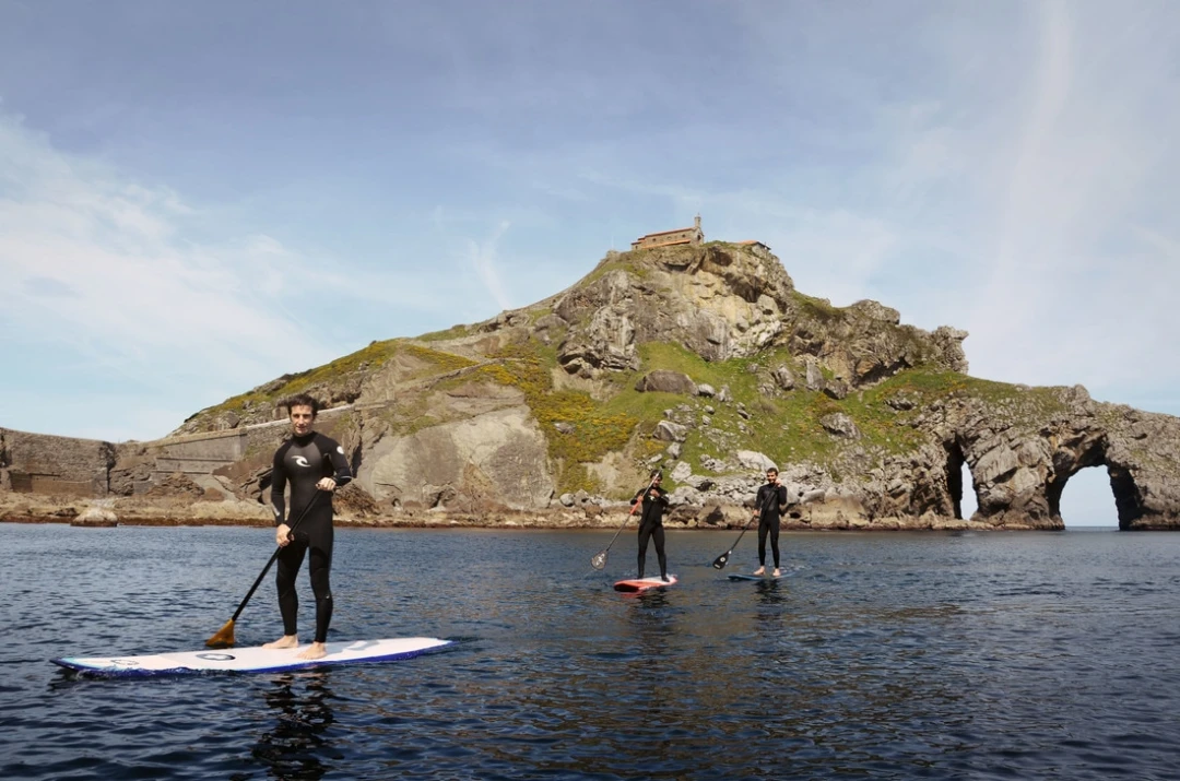 URETAN BASQUE SURF CENTER  ESKOLA