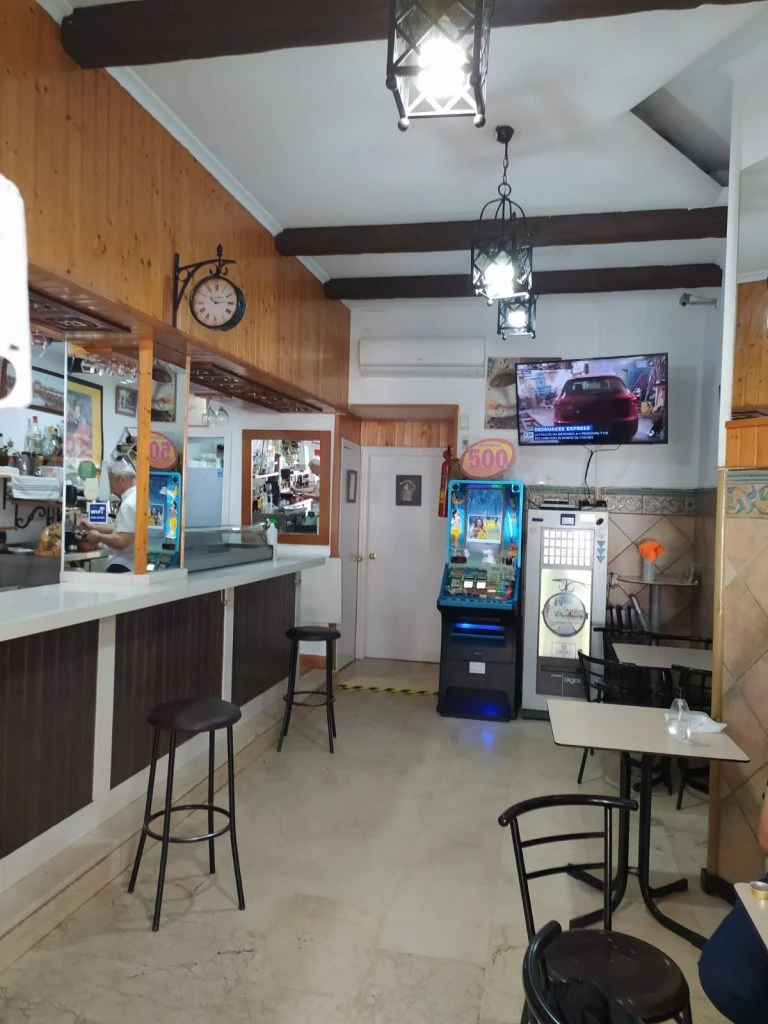 Bar cervecería Restaurante el Salón