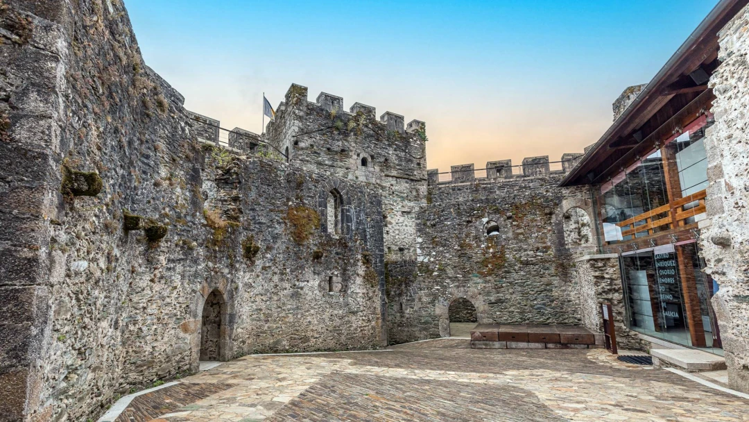 Castillo de Moeche
