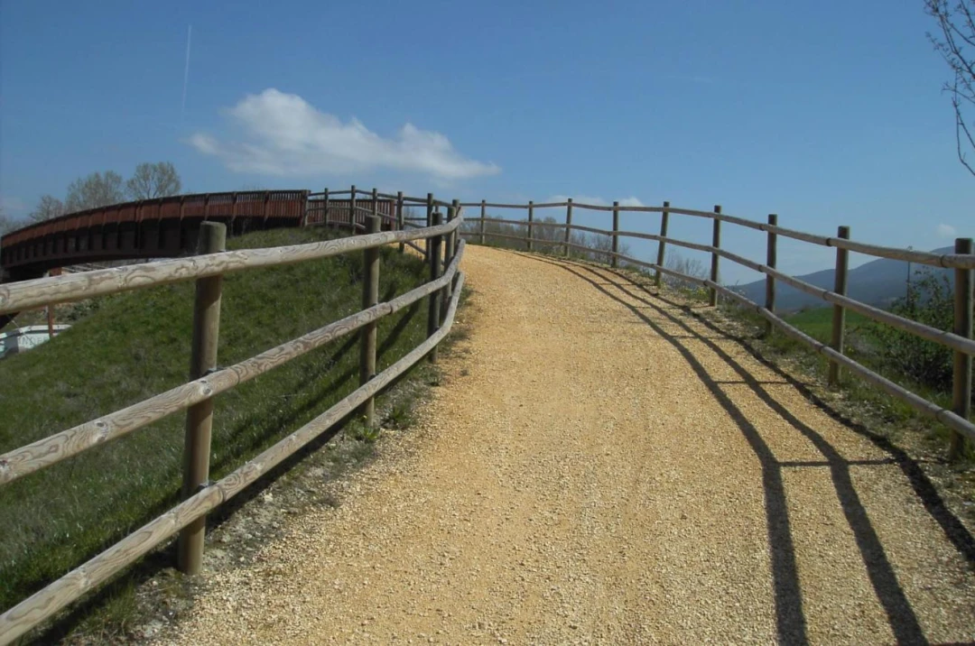 Vía Verde del Ferrocarril Vasco Navarro