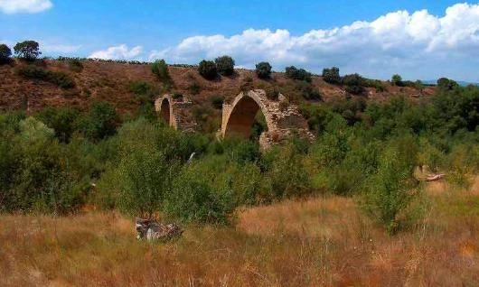 Puente romano de Mantible