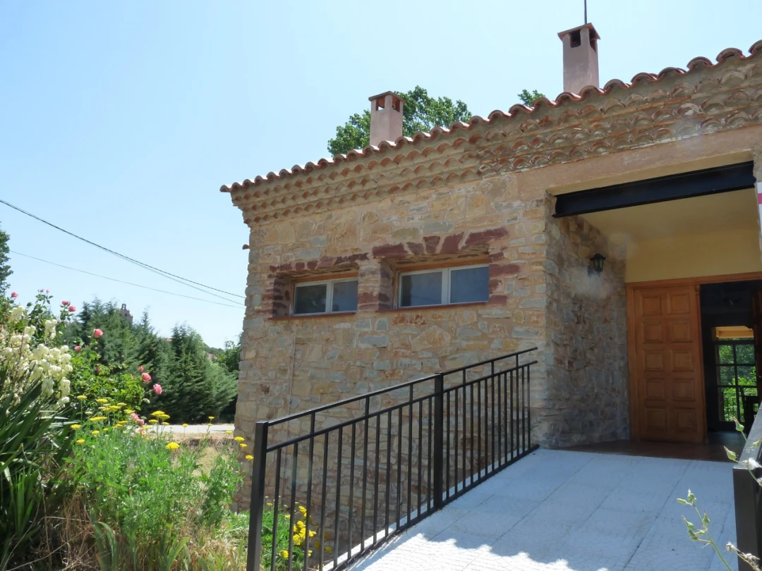 Hostal Rural Cuevas De Longarza