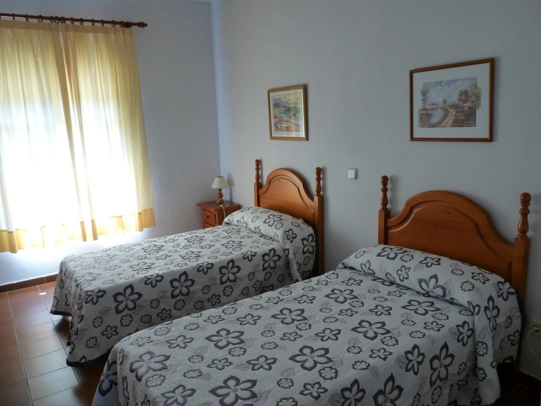 Hostal Rural Cuevas De Longarza
