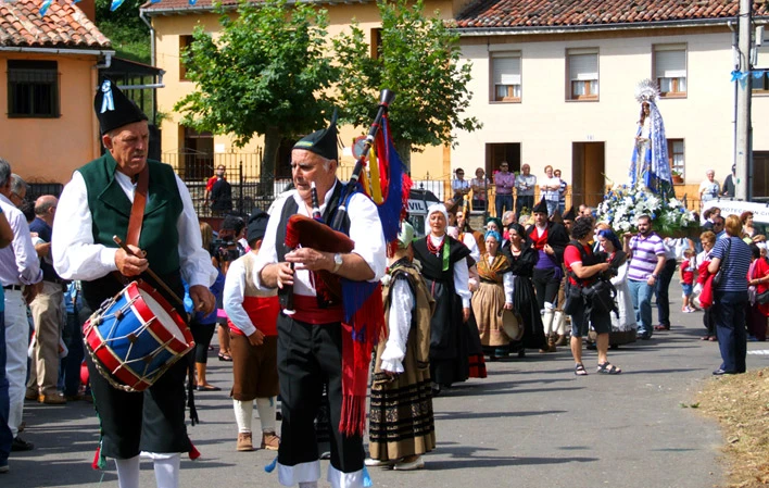 Fiesta de Nuestra Señora de El Carbayu (Langreo)