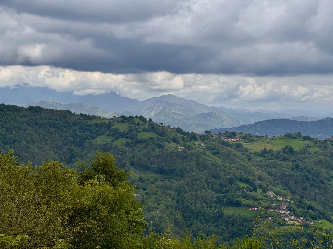 Mirador al Valle de Samuño – Senda de La Pipiona (753 m)