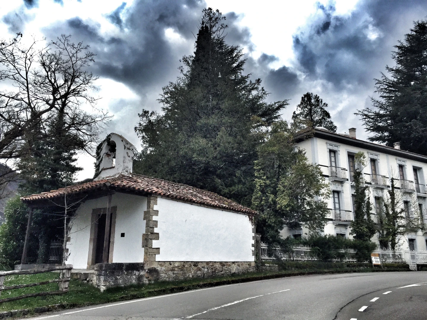 Casa de La Torre y Capilla de San Cosme
