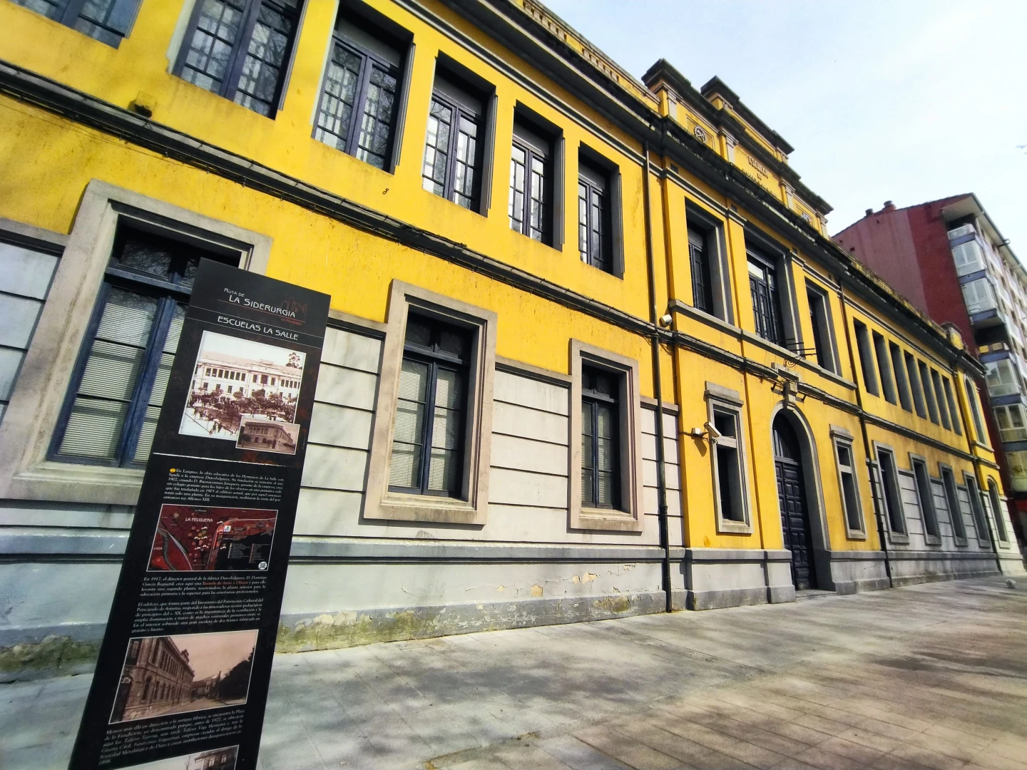 Escuela de Artes y Oficios La Salle