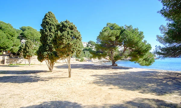 Caló des Homo Morts