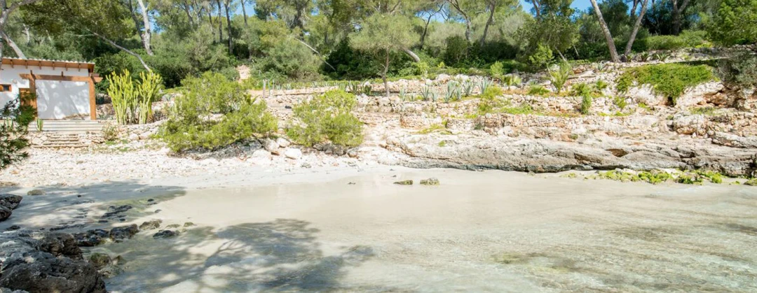 Cala Mitjana