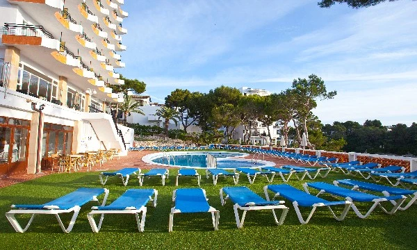 Hotel Cabot Cala Ferrera