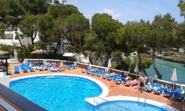 Hotel Cabot Cala Ferrera