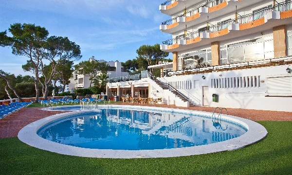 Hotel Cabot Cala Ferrera