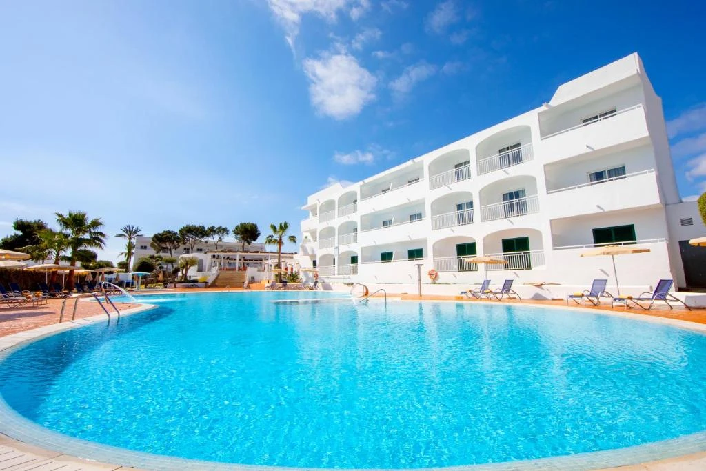 Gavimar Ariel Chico Hotel & Resort