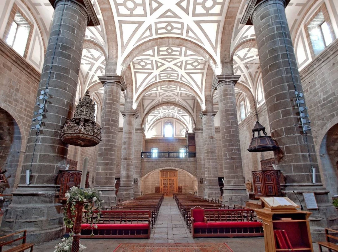 Iglesia de Santiago Apóstol