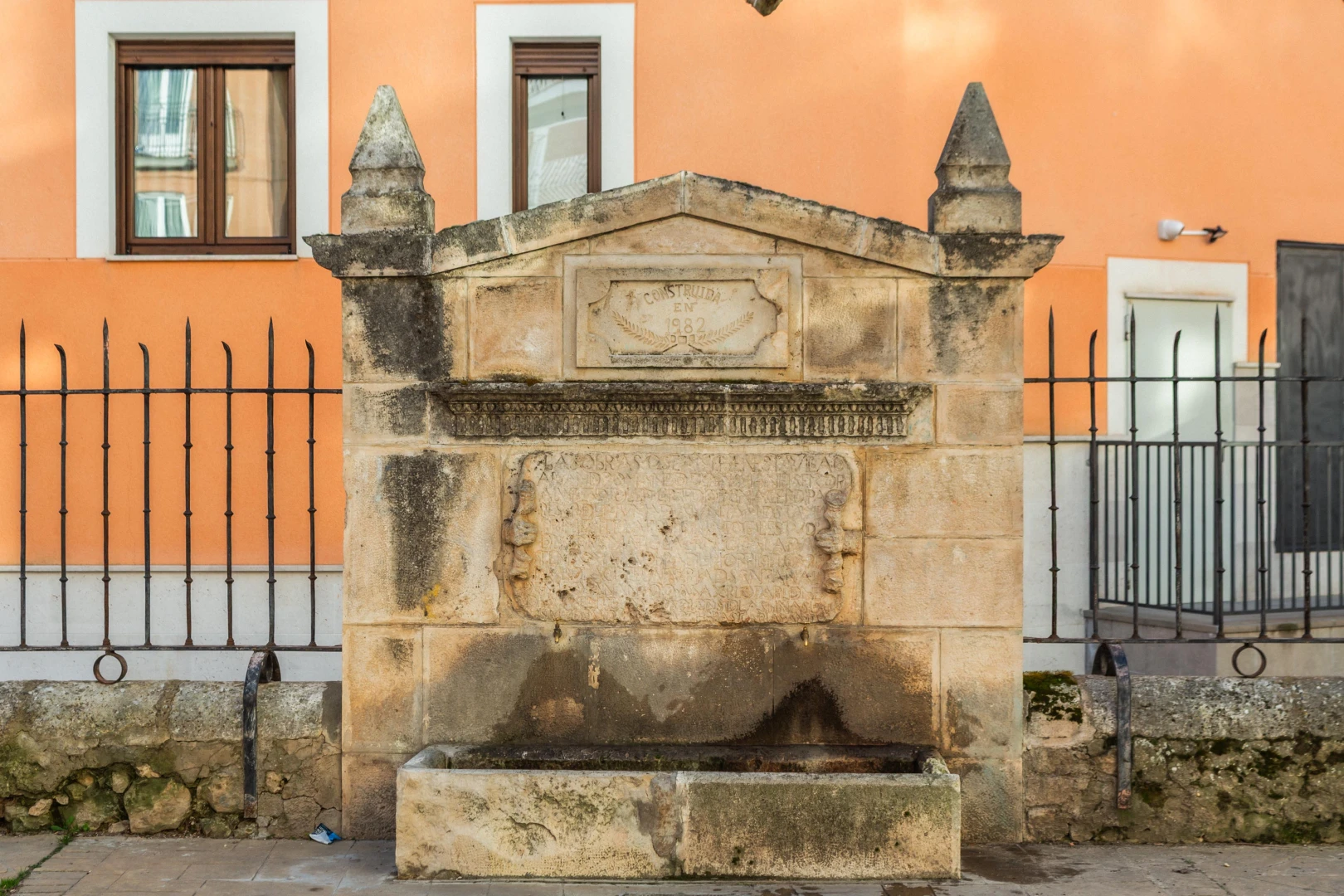 Fuente Fuenteminaya
