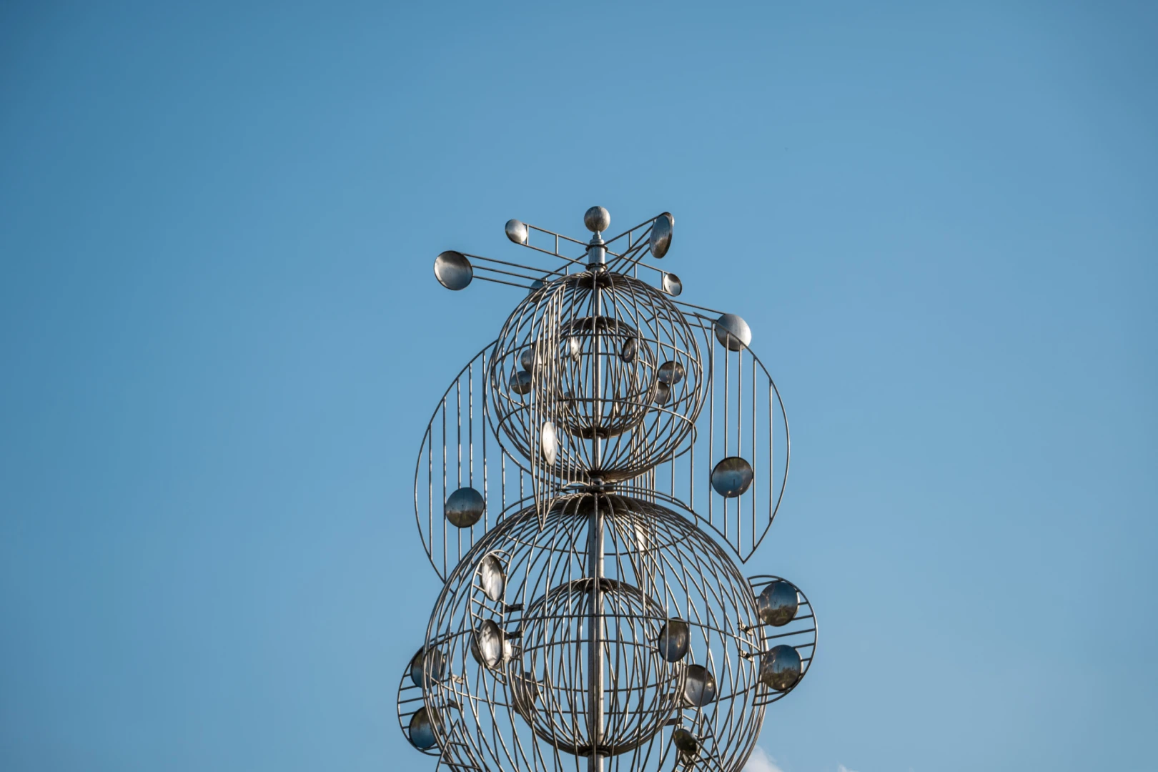 Fobos: Escultura móvil