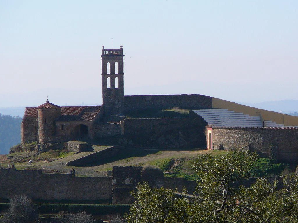 Almonaster subida al cerro de San Cristobal