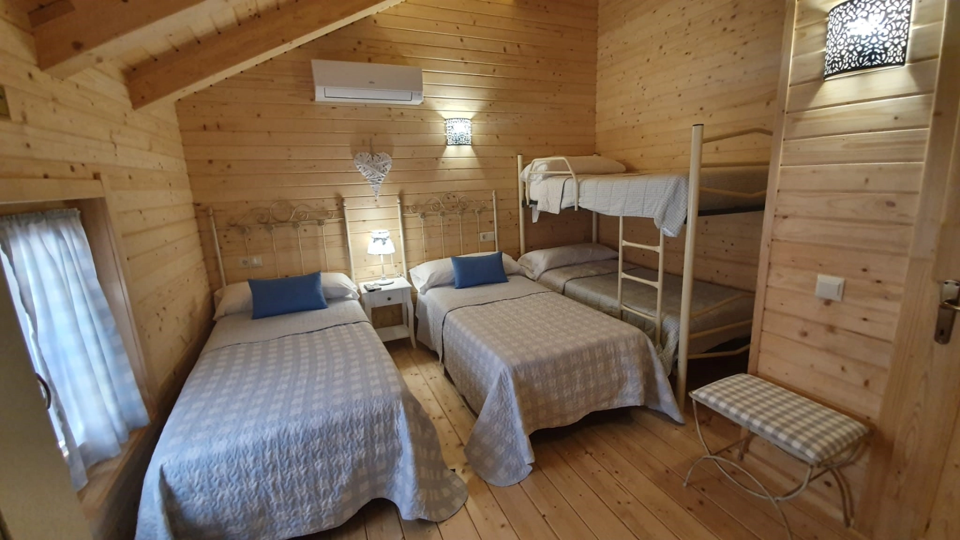 Casa Rural Madera y Miel