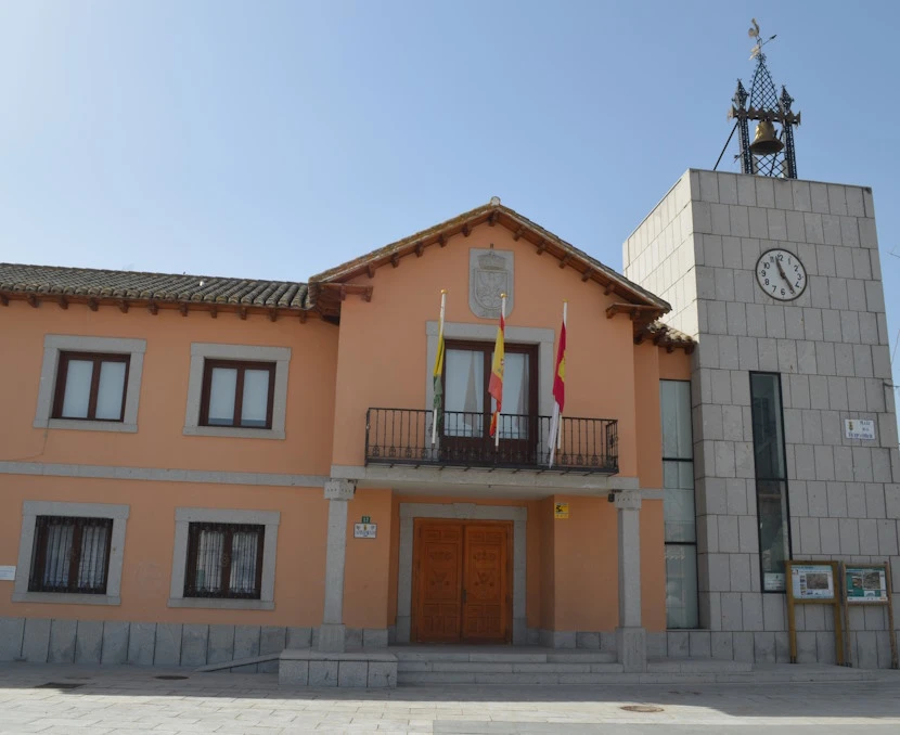 Ayuntamiento de Las Ventas con Peña Aguilera