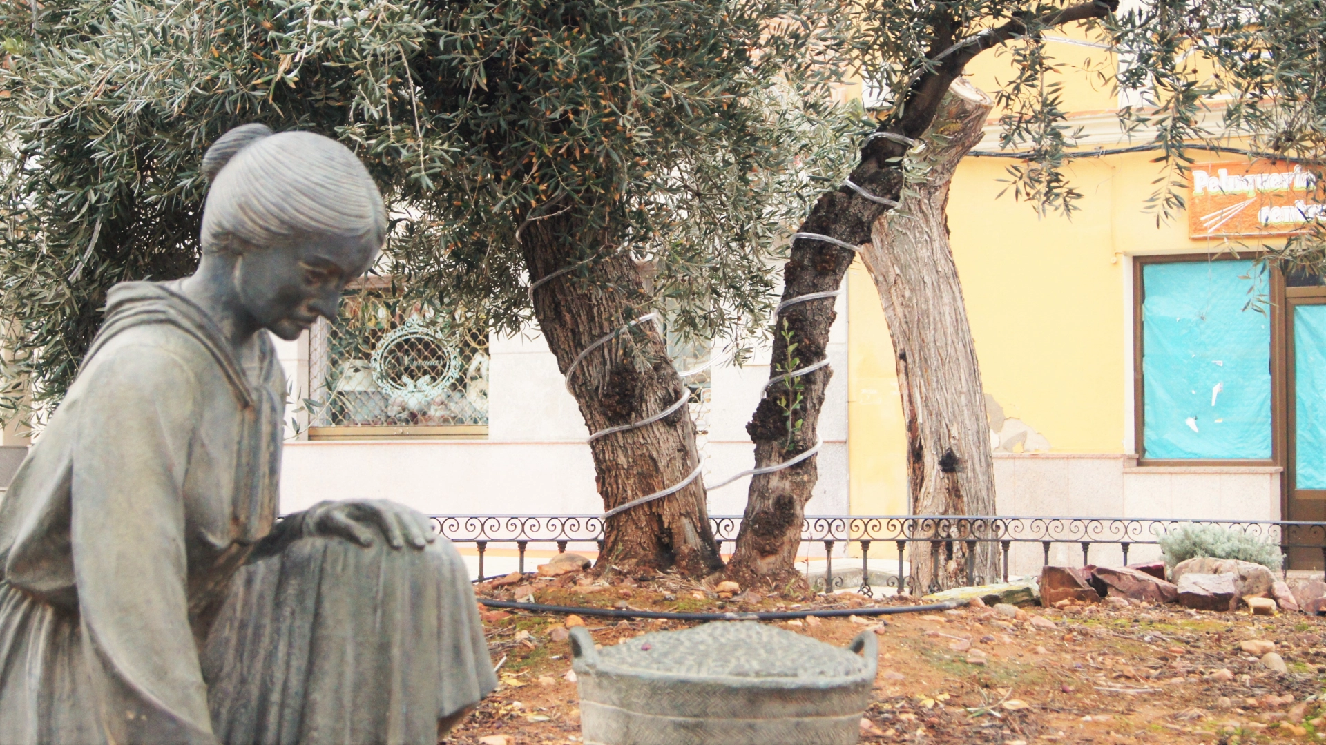 Monumento al Aceitunero